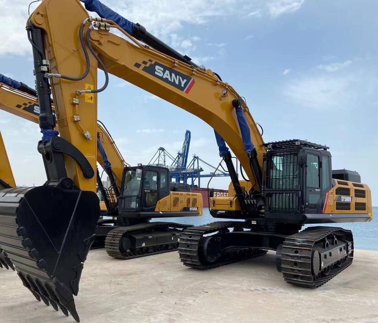 BÁN MÁY ĐÀO BÁNH XÍCH TẠI QUẢNG NINH, HẢI PHÒNG, HẢI DƯƠNG BÁN MÁY ĐÀO BÁNH XÍCH TẠI QUẢNG NINH, HẢI PHÒNG, HẢI DƯƠNG