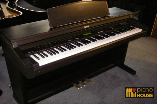 Địa chỉ bán đàn Piano Roland KR375 chính hãng, đẹp nhất Hà Nội