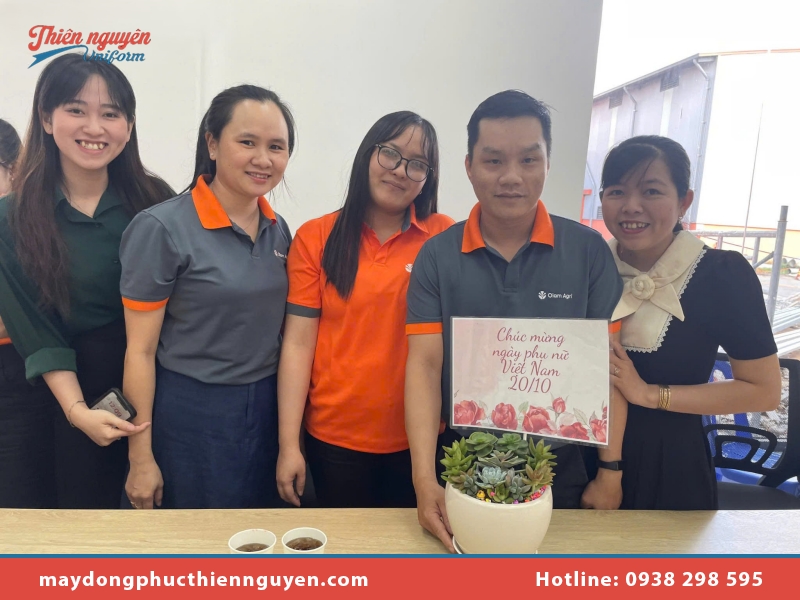 Đặt may áo thun đồng phục nữ tại TPHCM