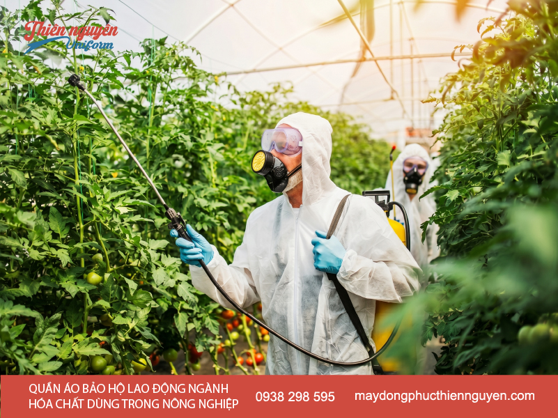 Bộ quần áo lao động ngành hóa chất dùng trong sản xuất nông nghiệp