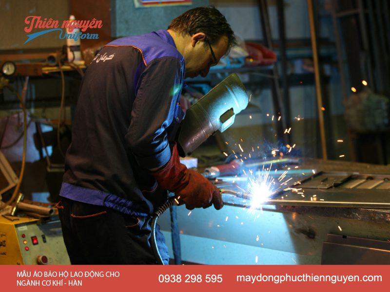 Thiết kế đồng phục áo bảo hộ rời cho công nhân cơ khí- hàn 