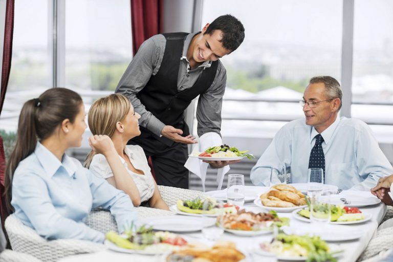 chất liệu vải may đồng phục nhà hàng khách sạn - đồng phục nhân viên thiết kế theo châu Âu