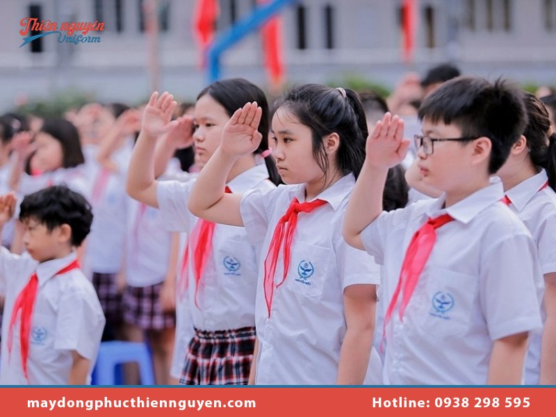 Thiết kế áo sơ mi và chân váy/quần âu