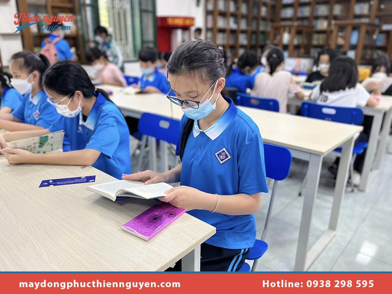 Đồng phục thể dục và các trang phục khác