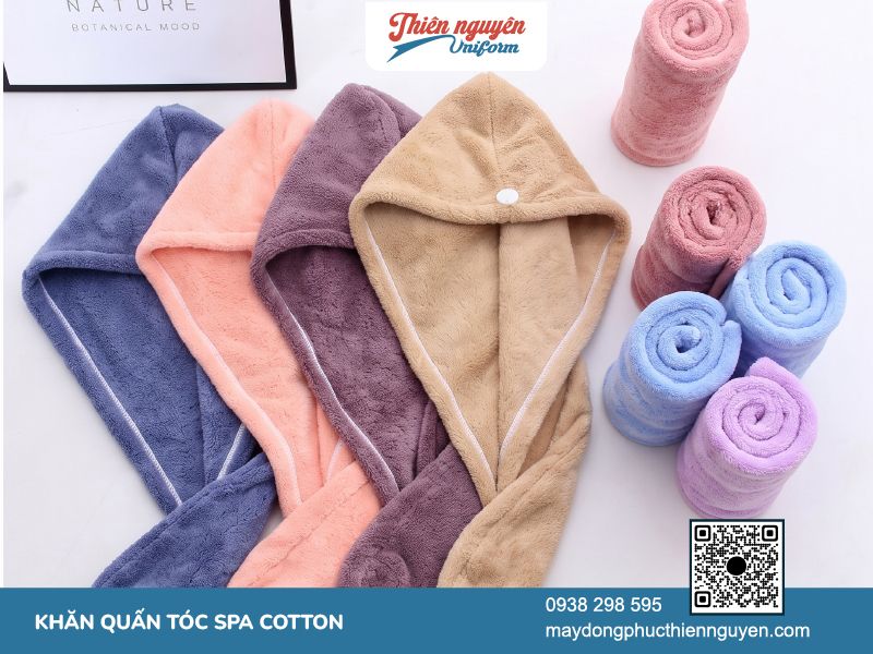 Mẫu khăn quấn tóc thiết kế nút cài tiện lợi