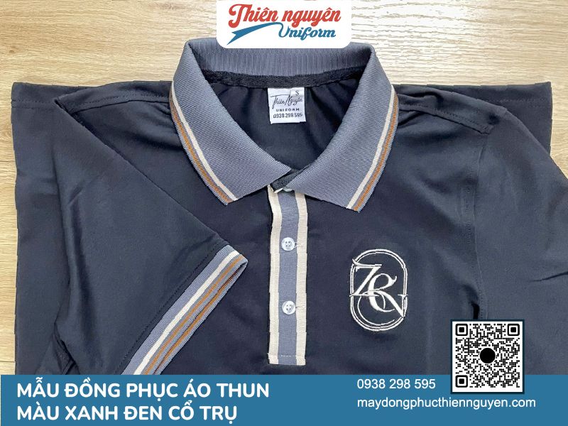 Lựa chọn màu xanh đậm cho thiết kế áo thun đồng phục cổ trụ