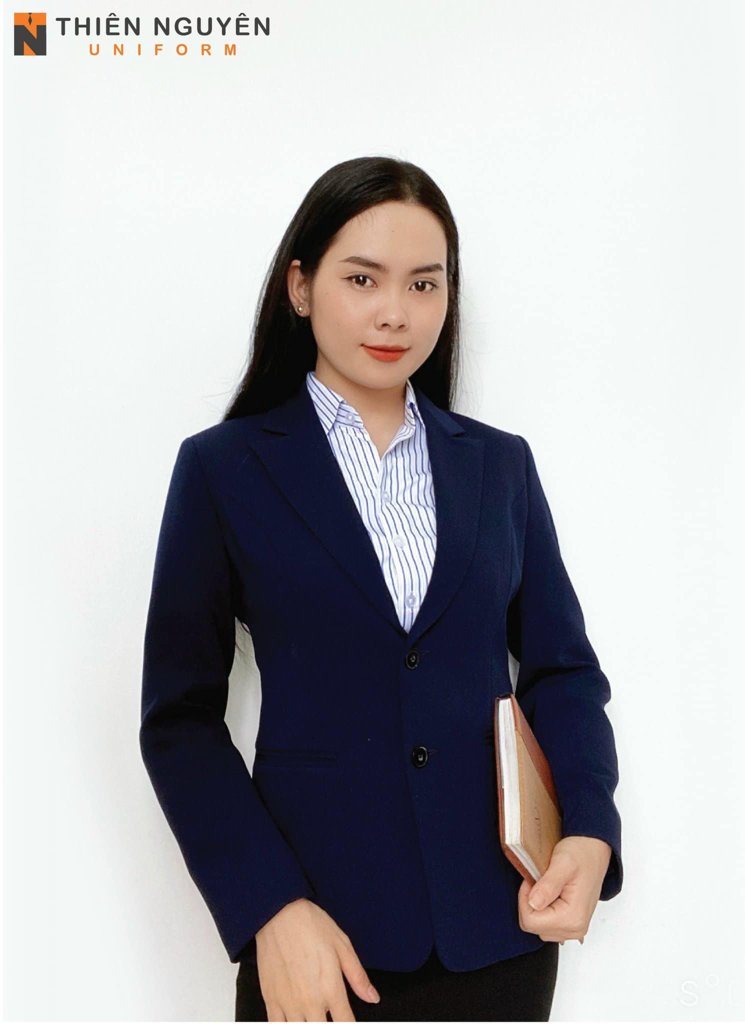 Lưu ý mặc trang phục công sở 