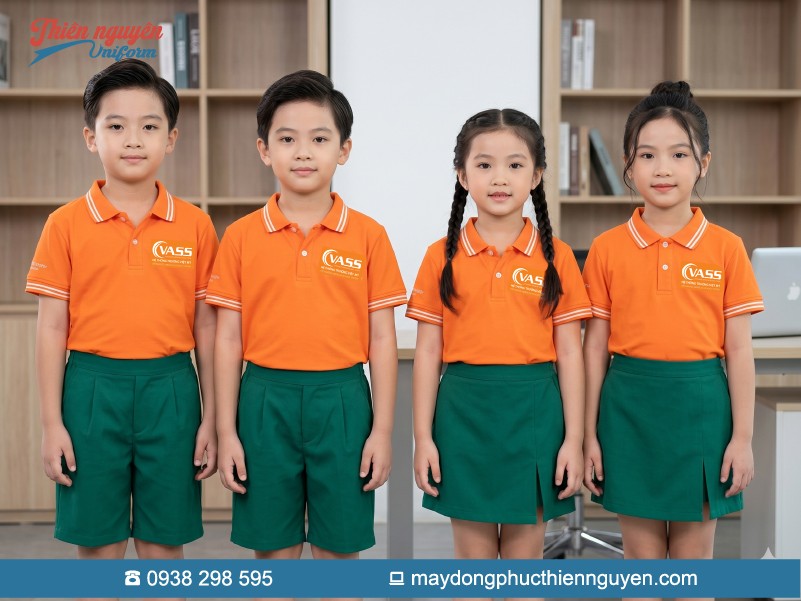 Mẫu đồng phục trường Vass School cho học sinh tiểu học màu cam nổi bật