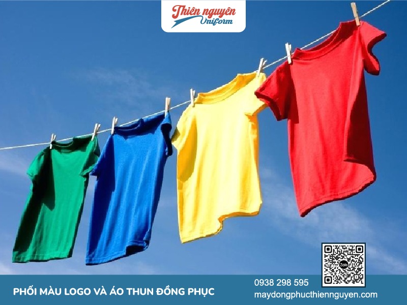 Cách phơi áo thun đồng phục không bị phai màu