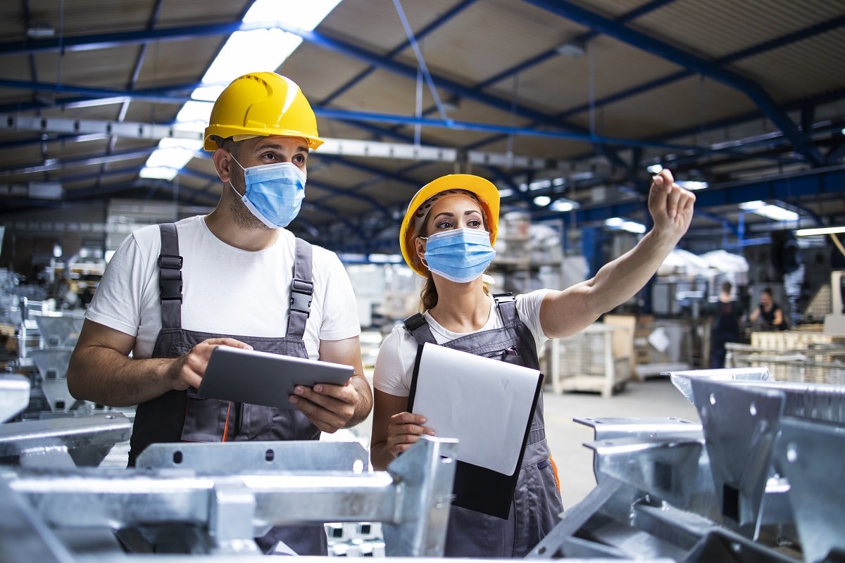 ưu điểm khi may đồng phục công nhân 