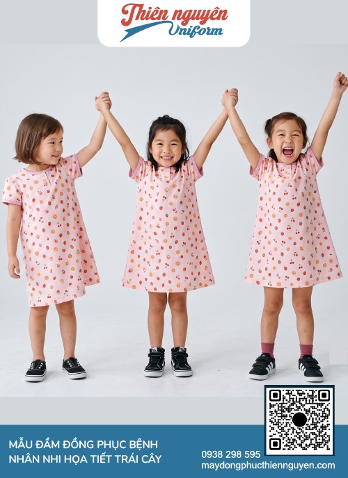 Đầm đồng phục bệnh nhân nhi khoa họa tiết trái cây