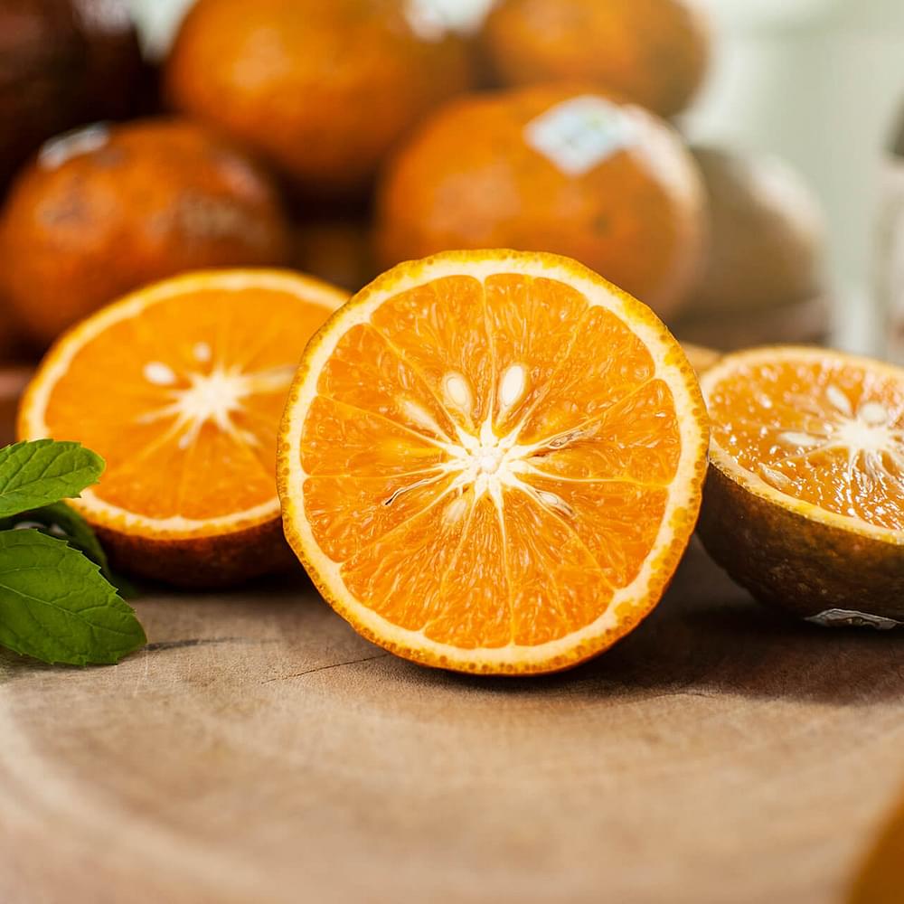 Cam ở đây mang hương vị đặc trưng riêng, được hấp thụ tinh hoa từ đất, gió, nắng