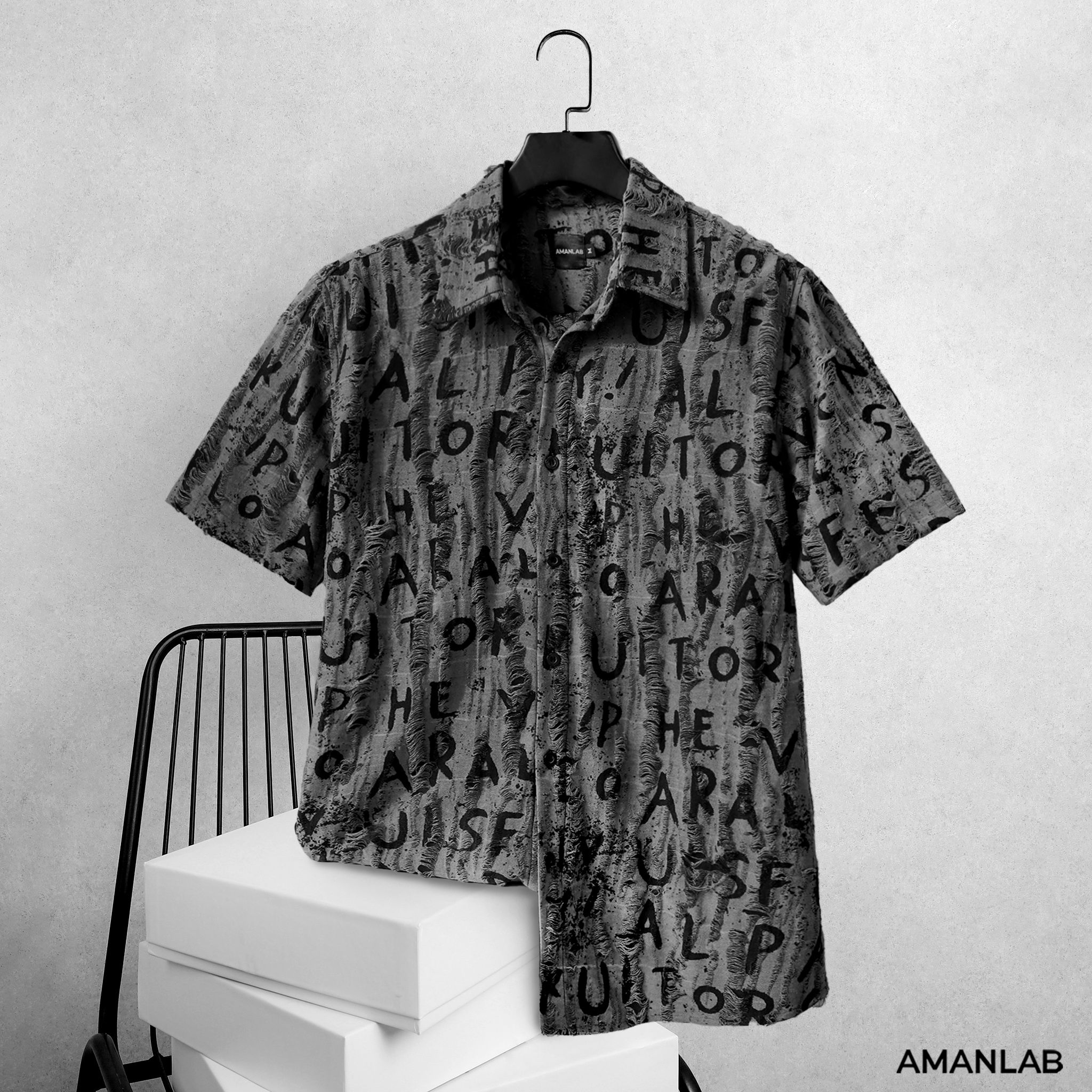 Sơ Mi Wash Họa Tiết Chữ Cái AMANLAB