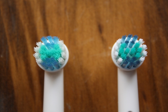 phan biet ban chai dien oral b that va fake