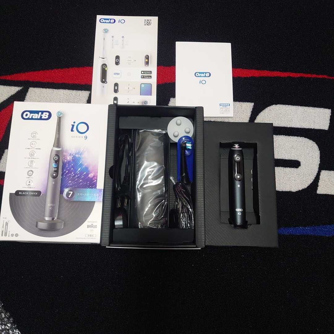 Ban chai dien oral-b io series 9 black onyx iOM92B22ACBK