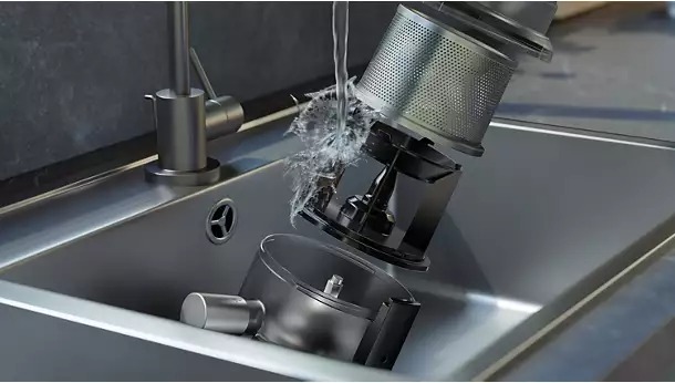 Cối xay Tritan™ lớn, bền và không chứa BPA