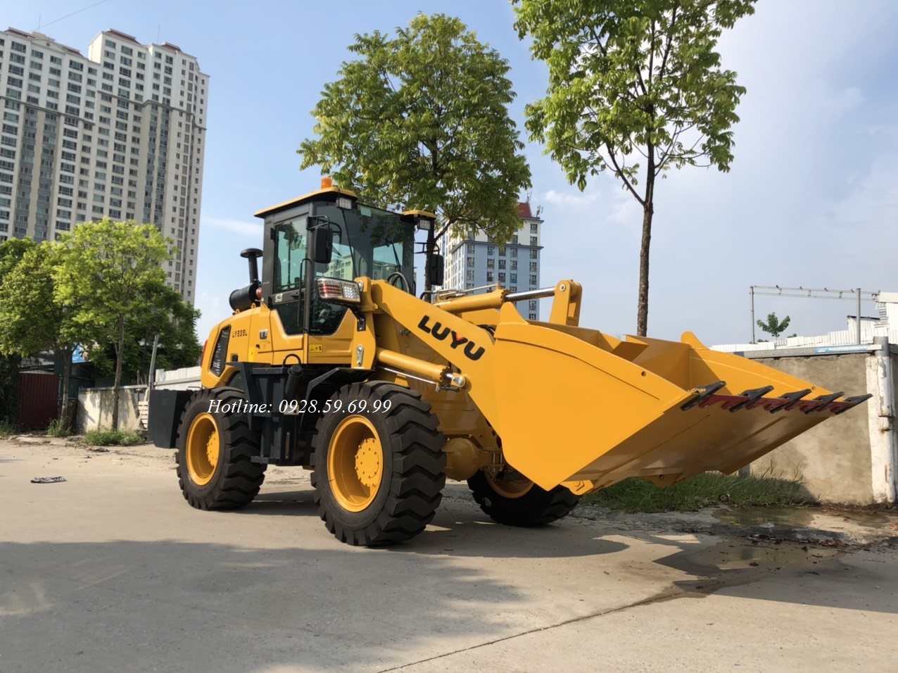 ga-khong-lo-luyu-ly939-sieu-pham-may-xuc-lat-1-5m3-khuay-dao-thi-truong-cong-tri