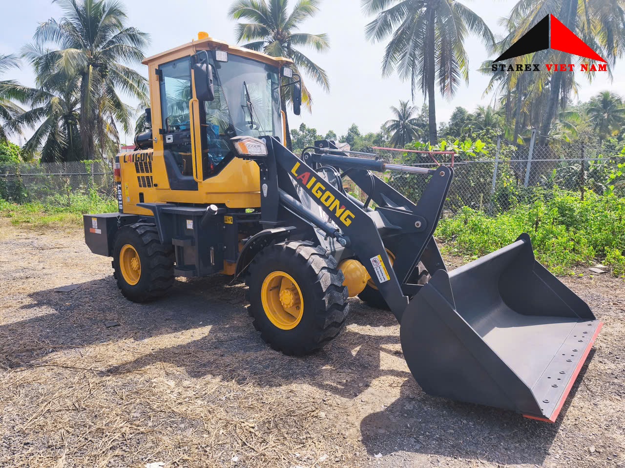 Máy xúc lật LAIGONG LG918