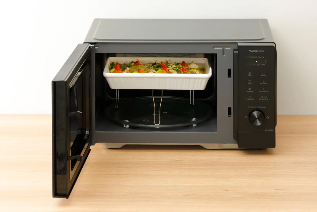 [HÀNG CHÍNH HÃNG] Lò vi sóng Panasonic NN-GD35QBYUE 29 lít có nướng