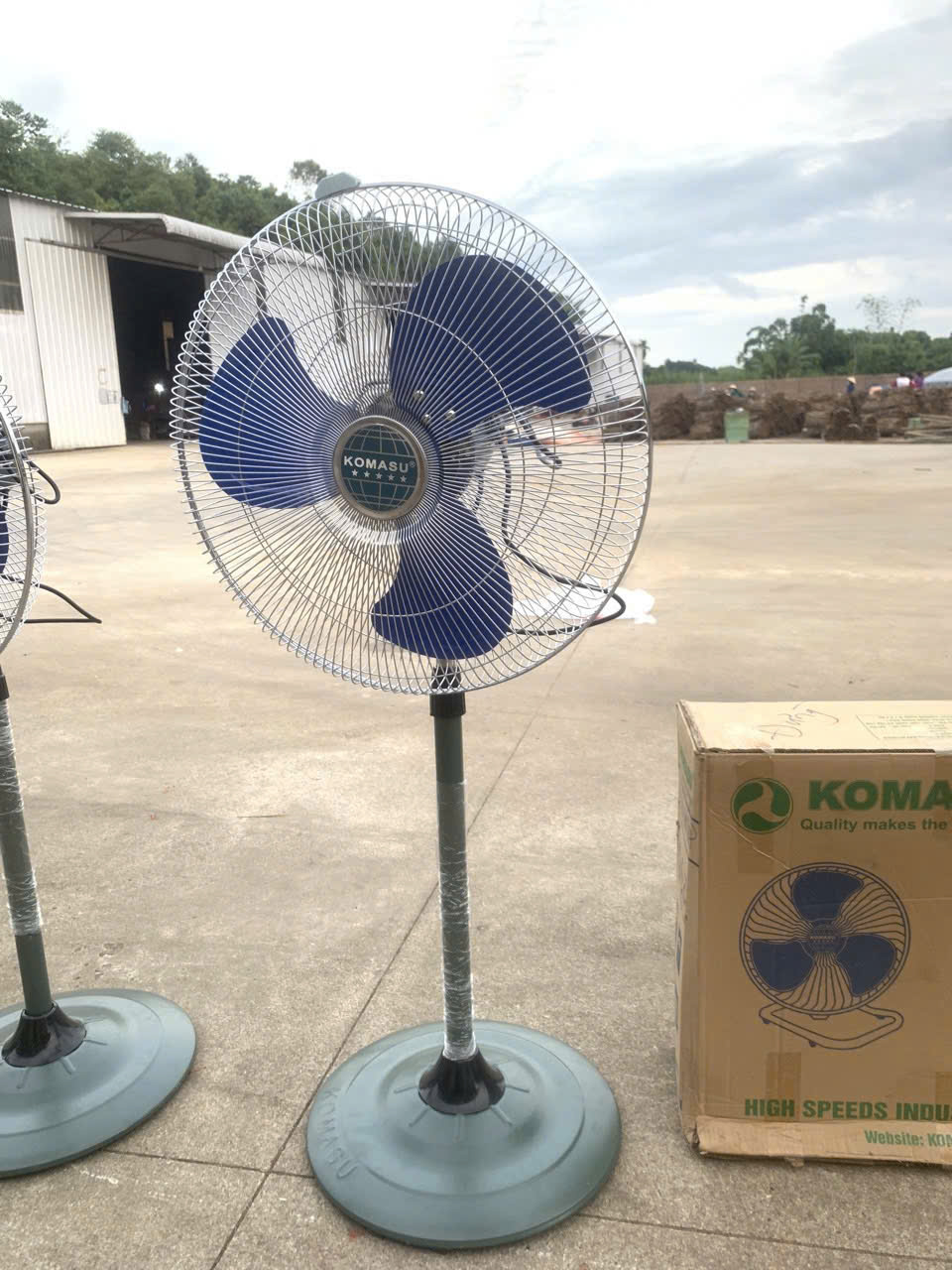 [HÀNG CHÍNH HÃNG] Quạt Cây Công Nghiệp Komasu KM500SIN mạ trắng
