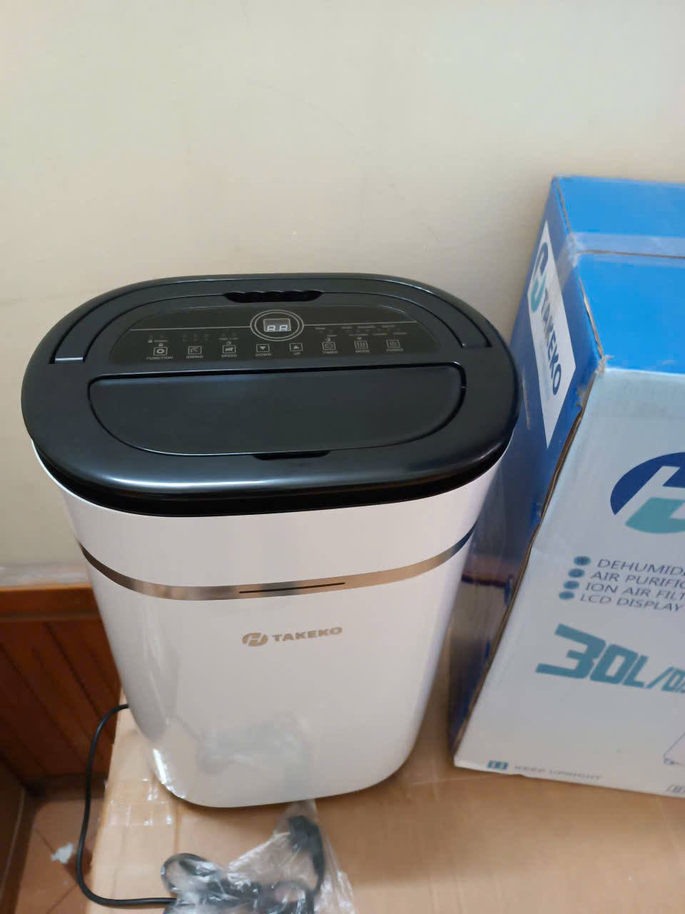 [HÀNG CHÍNH HÃNG] Máy hút ẩm + lọc KK 30L TAKEKO TTK-0230-W