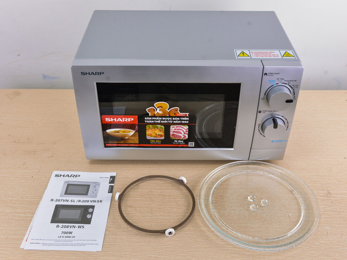 [HÀNG CHÍNH HÃNG] Lò vi sóng Sharp R-207VN-SL