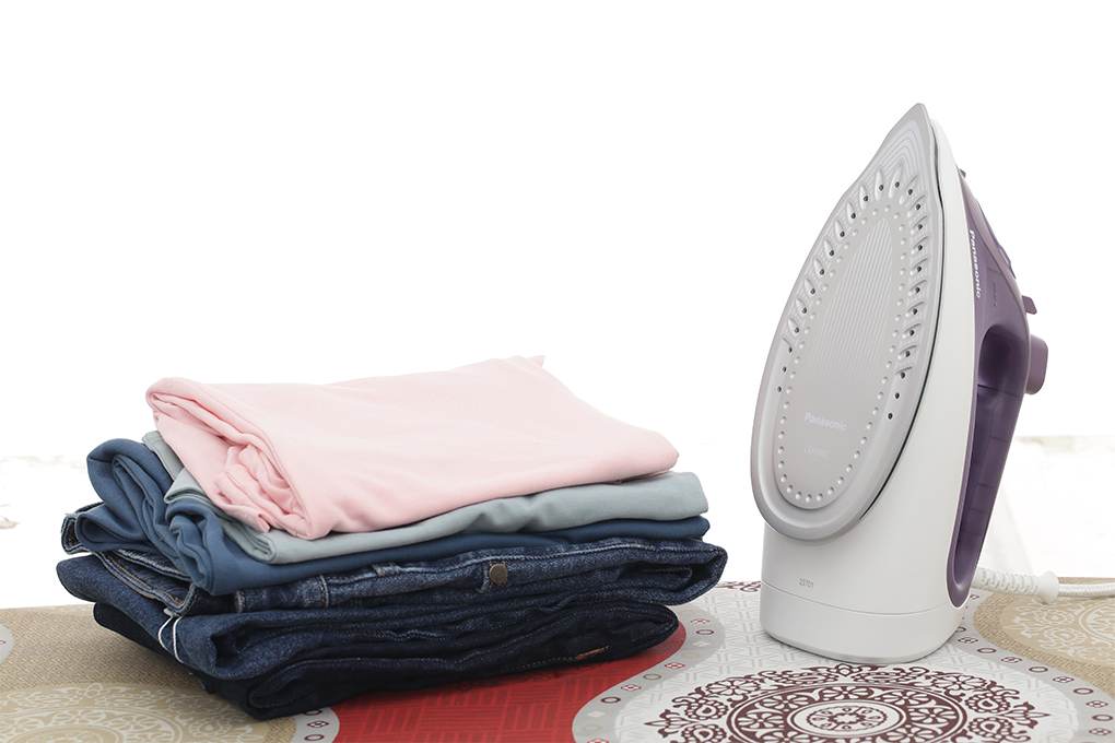 [HÀNG CHÍNH HÃNG] Bàn ủi hơi nước Panasonic NI-S630VRA