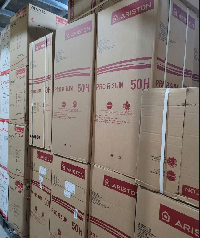 [Hàng chính hãng] Bình nóng lạnh Ariston Slim3 SL3 20 R VN 20 lít bình ngang