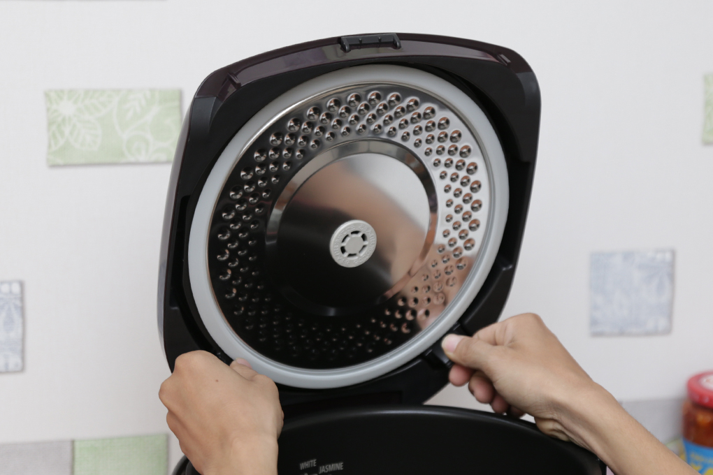 Nồi cơm điện từ Hitachi RZ-GHE18 1.8 lít -Hàng chính hãng