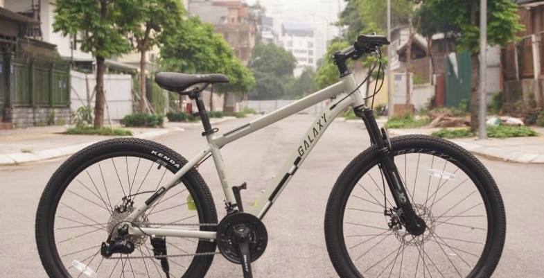 [HÀNG CHÍNH HÃNG] Xe đạp cao cấp Galaxy C100 xám size 26 2025
