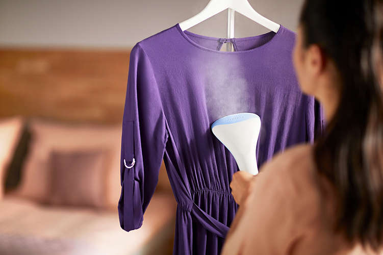 Bàn ủi hơi nước đứng Philips STE1030/20 (Hàng chính hãng)