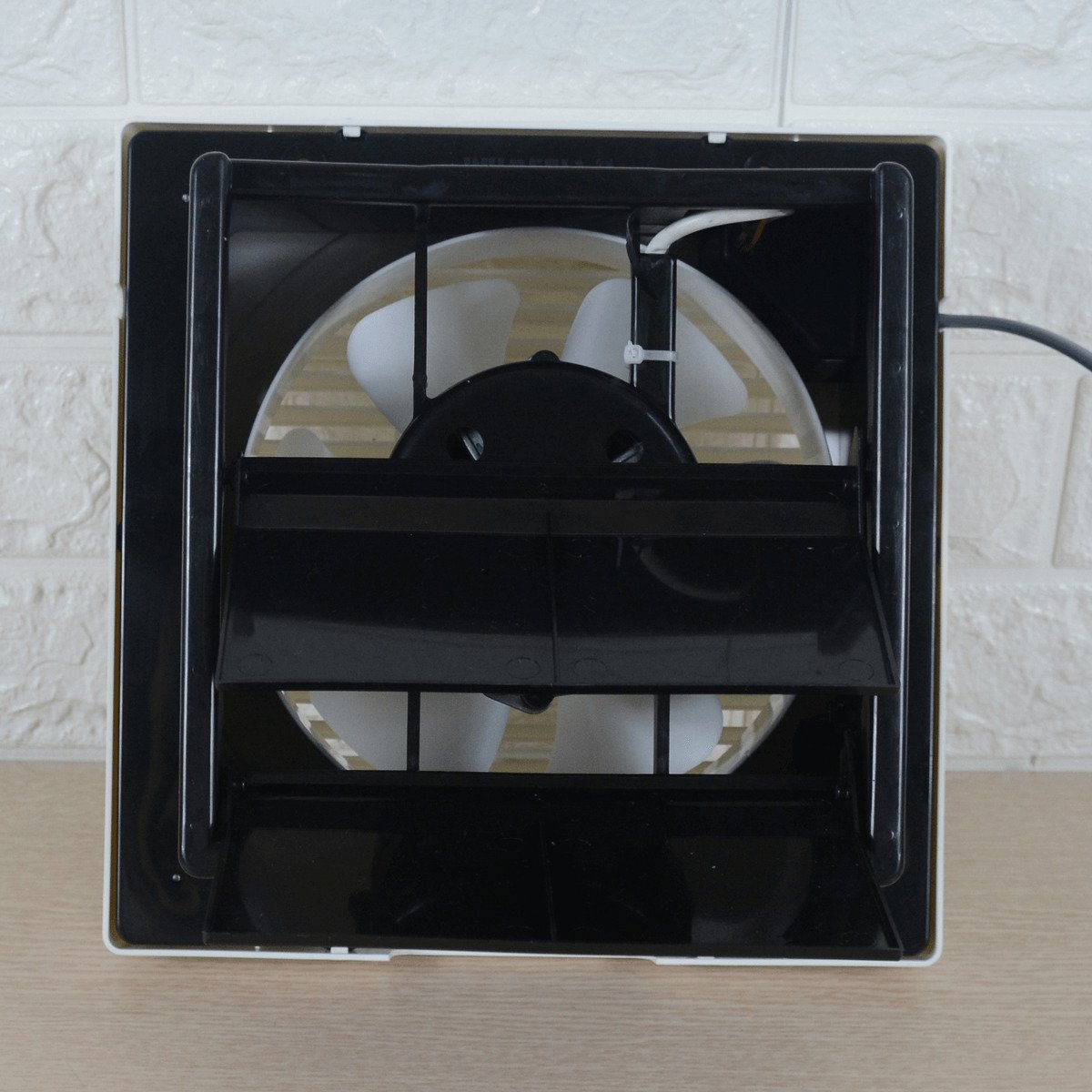 [Hàng chính hãng] Quạt thông gió gắn tường Vinawind QTG-200PN (1 chiều) 250x250