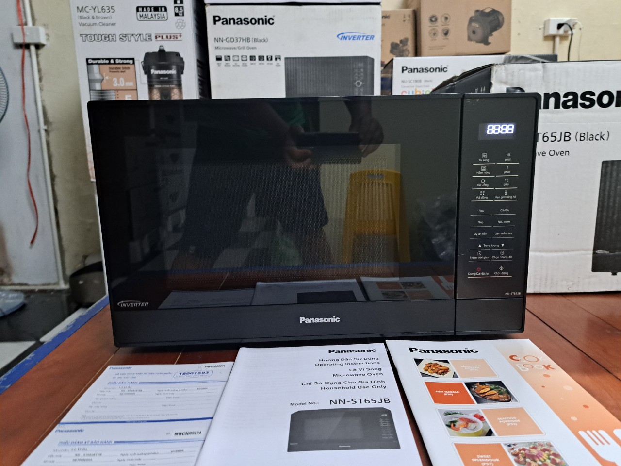 [PANASONIC | ST65JBYUE] [CHÍNH HÃNG] LÒ VI SÓNG PANASONIC NN-ST65JBYUE