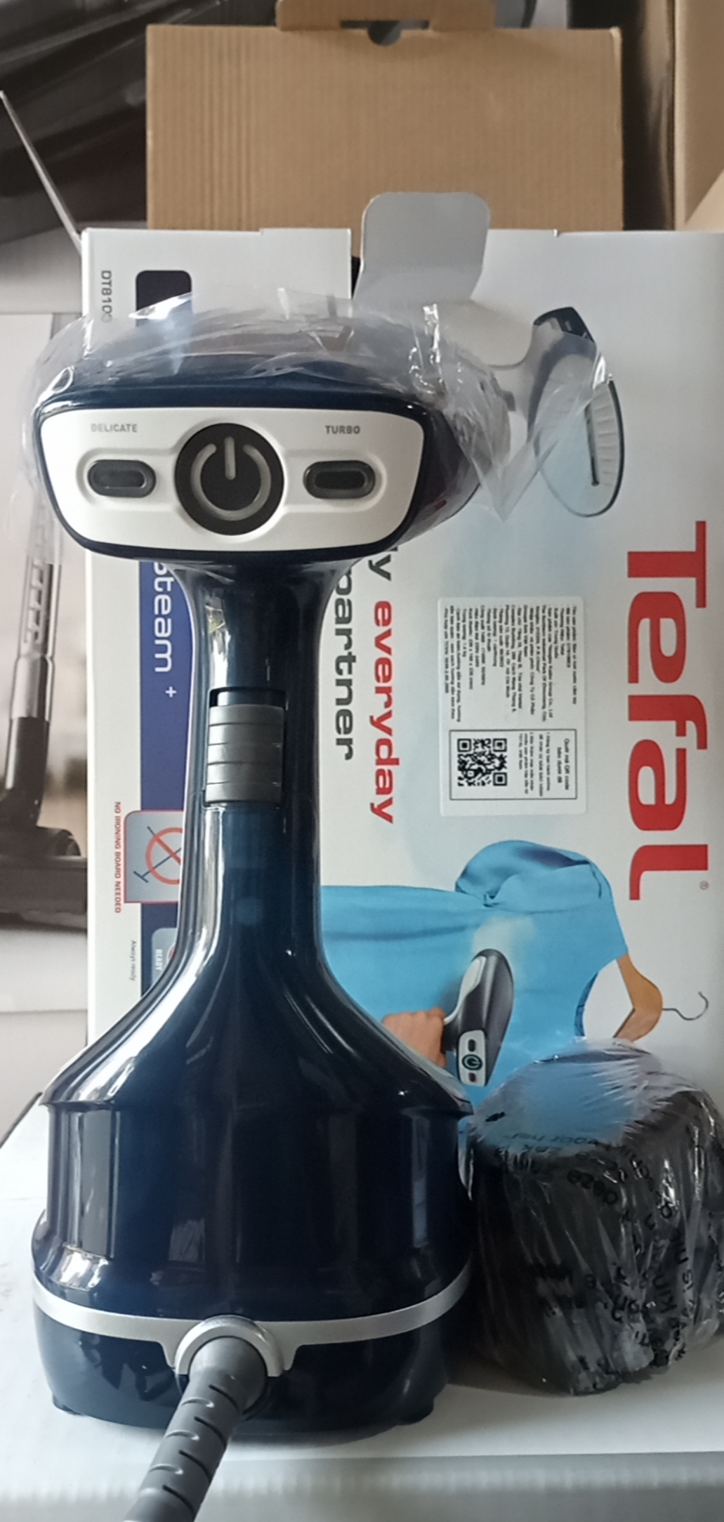[HÀNG CHÍNH HÃNG] Bàn ủi hơi nước Tefal DT8100E0