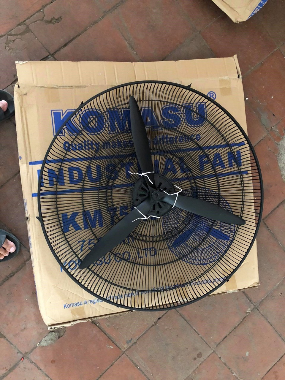 [KOMASU] Quạt treo tường công nghiệp Komasu KM750S