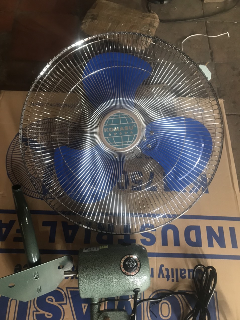[HÀNG CHÍNH HÃNG] Quạt treo tường công nghiệp Komasu KM500S IN (KM500) mạ trắng