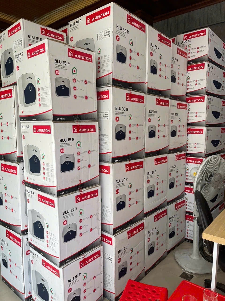 [ARISTON | BLUE 30R ] [CHÍNH HÃNG] BÌNH NÓNG LẠNH BLU 30 R 2.5 FE ARISTON 30 LÍT