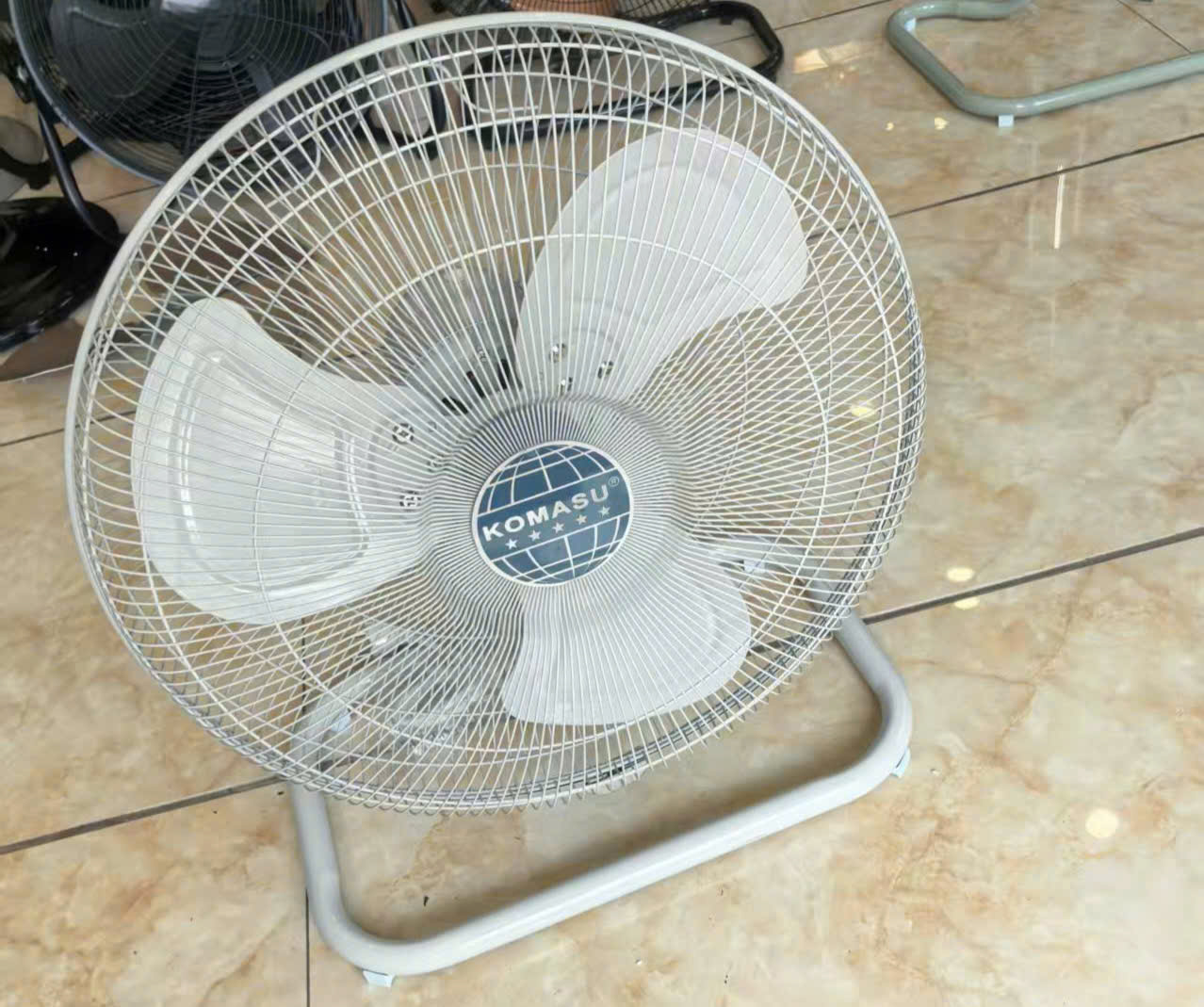 [HÀNG CHÍNH HÃNG] Quạt chân quỳ có tuốc năng Komasu BS40-TN / BS40TN