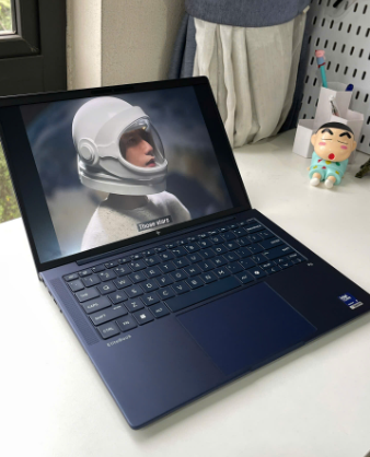 HP Elitebook 8 G1i 14 2025 Ultra 5-228V Ram 32GB SSD 1TB Màn 14inch 2.5K 120Hz