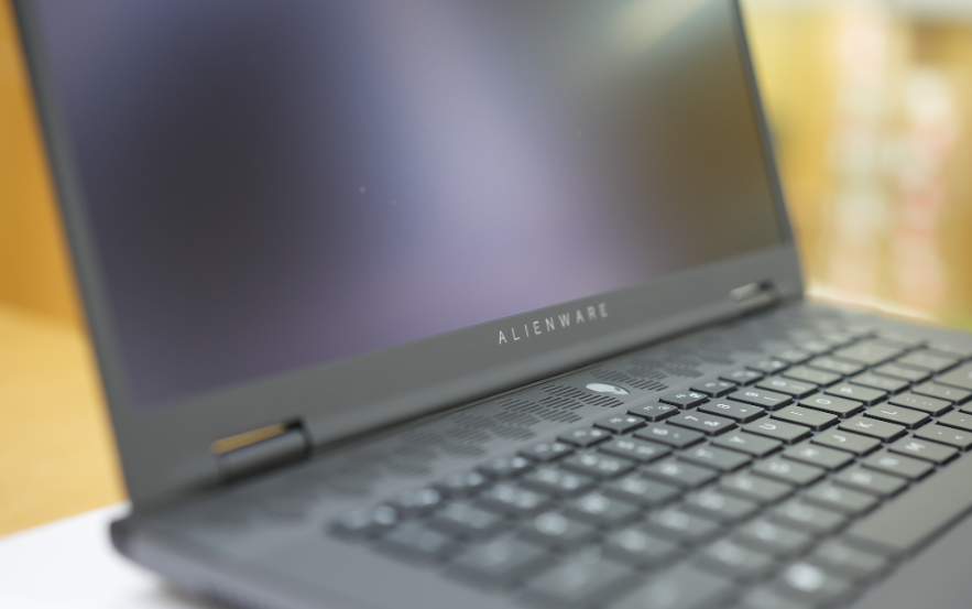Alienware M16 R2 2024 CORE ULTRA 7 155H RAM 16GB SSD 1TB RTX 4070 8GB MÀN 16inch QHD+