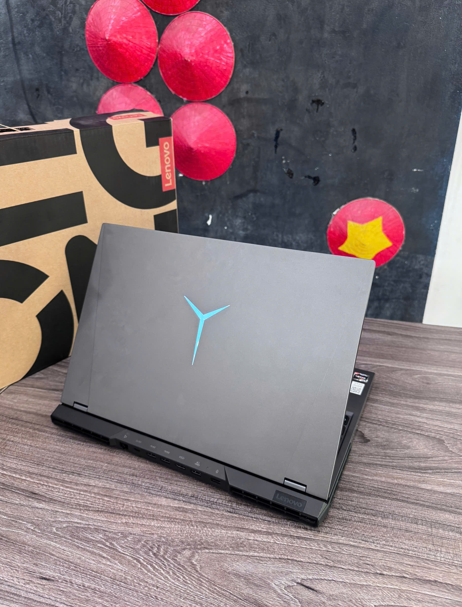 [Outlet] Lenovo Legion 5 Pro Ryzen 7 5800H Ram 16GB SSD 512TB Card RTX 3060 6G Màn 16inch 2,5K 165Hz