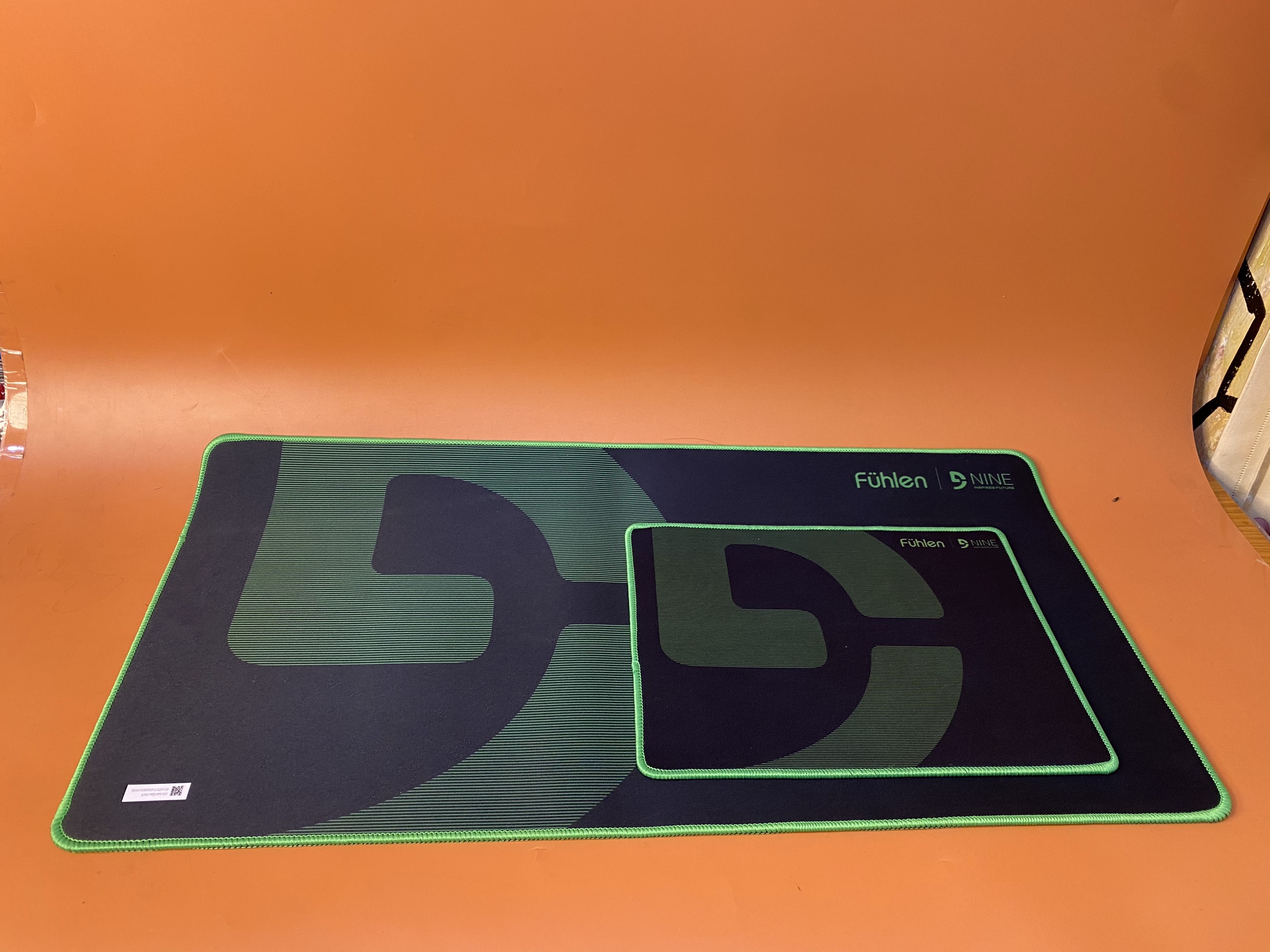 Bàn di chuột Fuhlen trơn