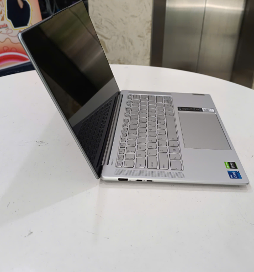 [New] Lenovo Slim 7 Pro X 14IAH7 Core i7 12700H Ram 16GB SSD 512GB RTX 3050 4GB 14.5 inch 3K IPS