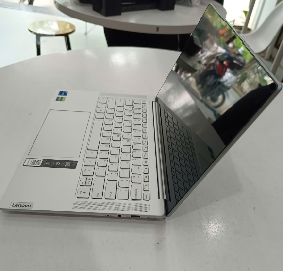 [New] Lenovo Slim 7 Pro X 14IAH7 Core i7 12700H Ram 16GB SSD 512GB RTX 3050 4GB 14.5 inch 3K IPS