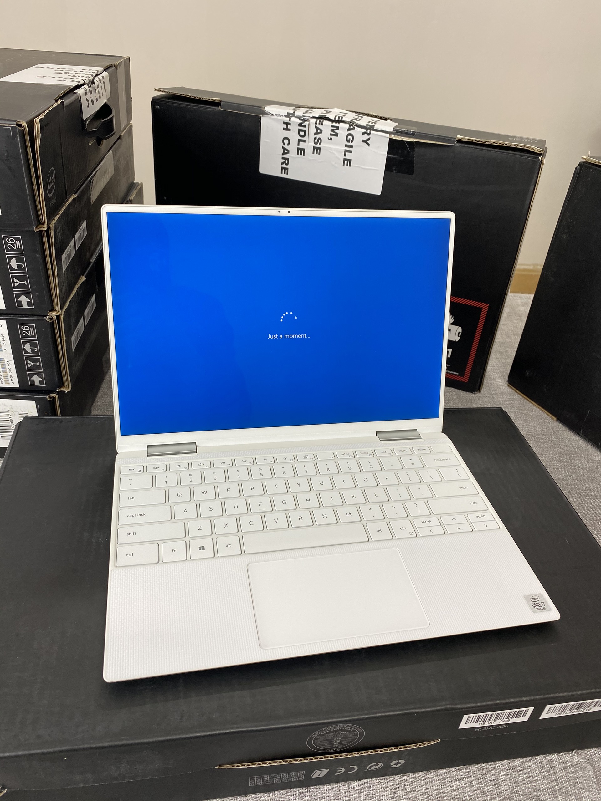 DELL XPS 13 7390 2in1 Core i7-1065G7 | RAM 16GB | SSD 512GB | FULL HD Cảm ứng