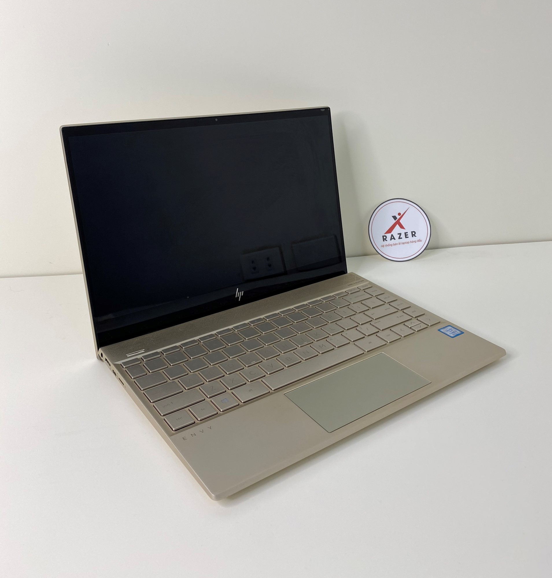 LAPTOP HP ENVY 13 2020 Core I7 8565U