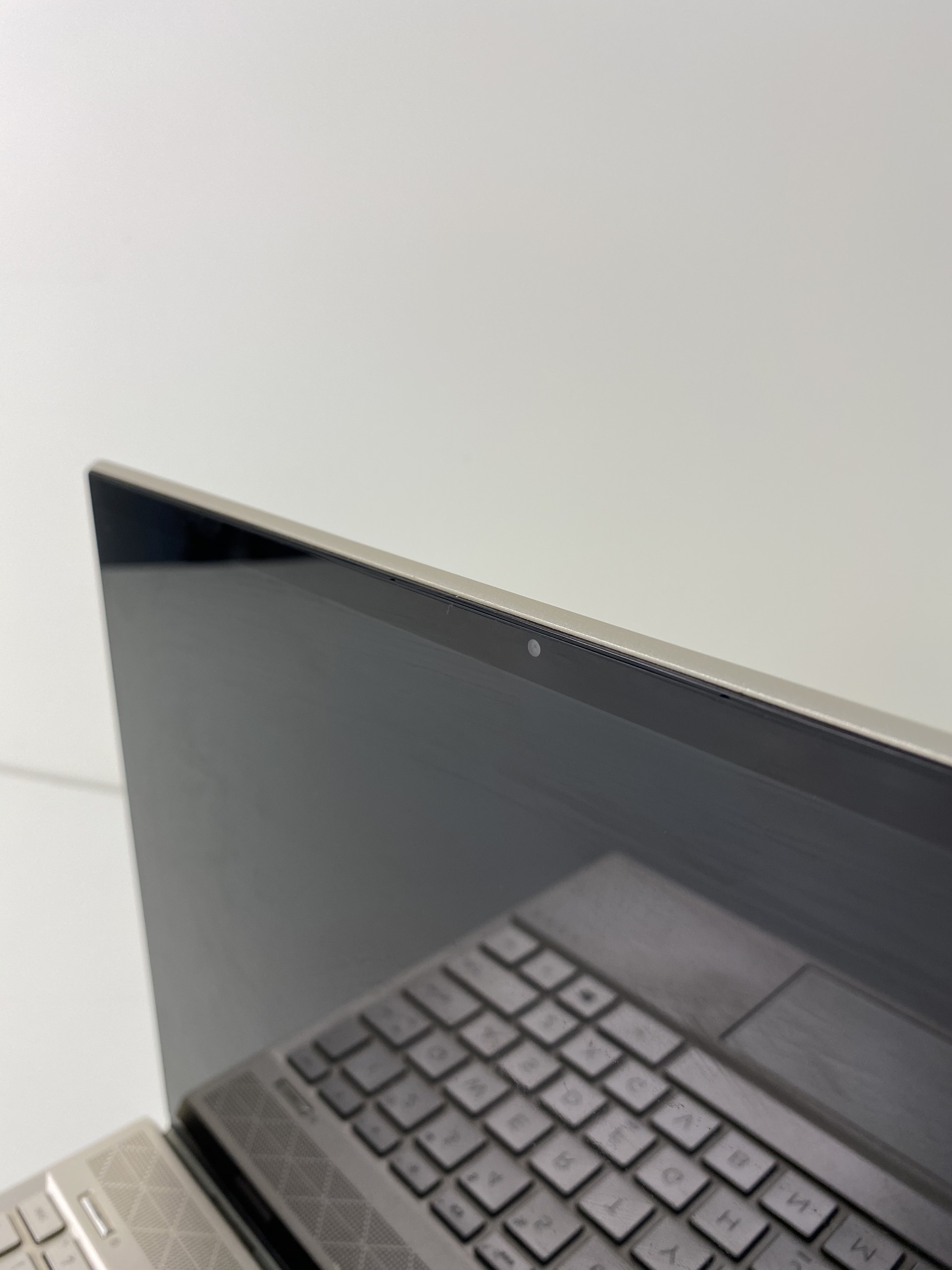 LAPTOP HP ENVY 13 2020 Core I7 8565U