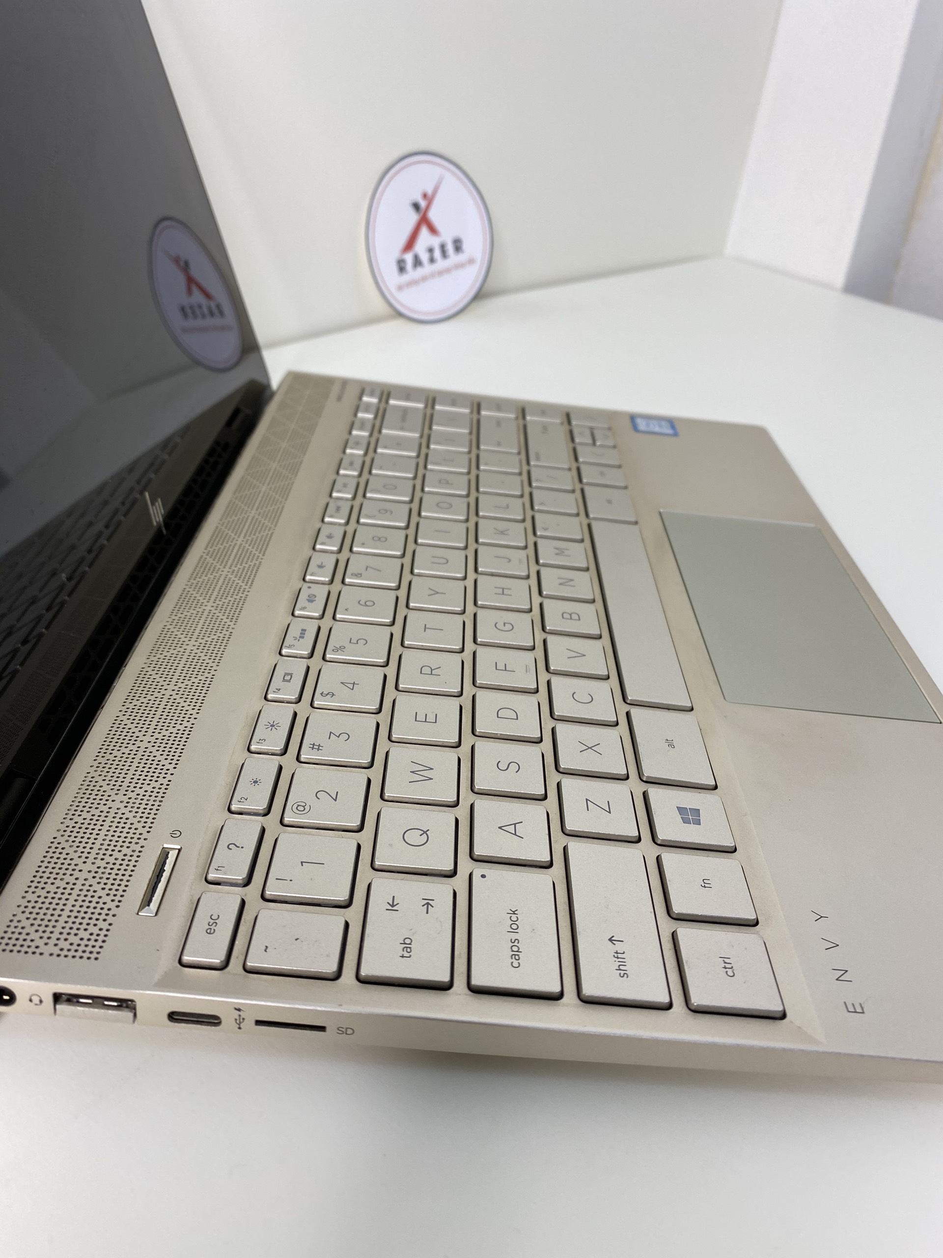 Laptop HP Envy 13 2020 Core i5 8265U