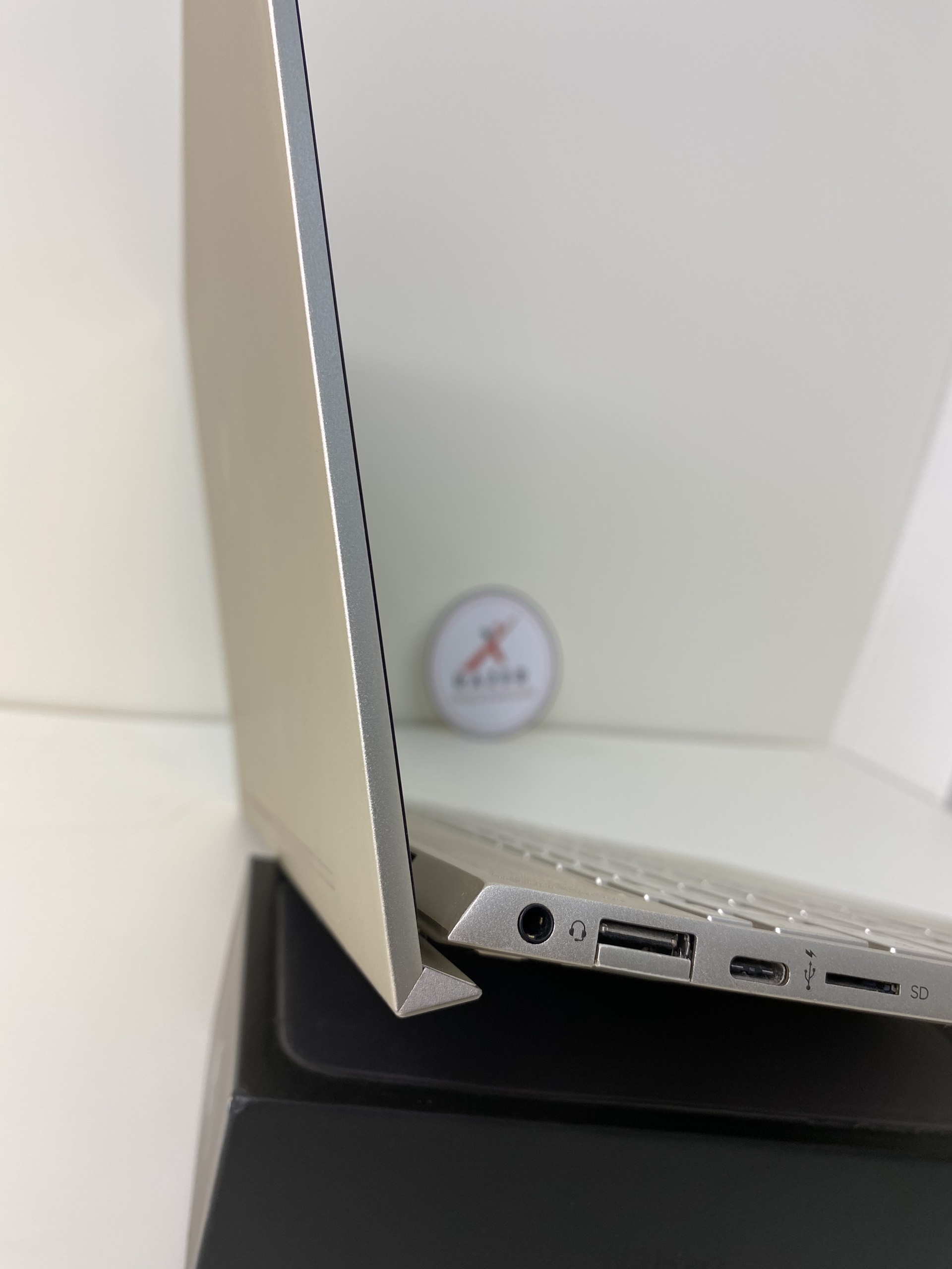 LAPTOP HP ENVY 13 2020 Core I7 8565U