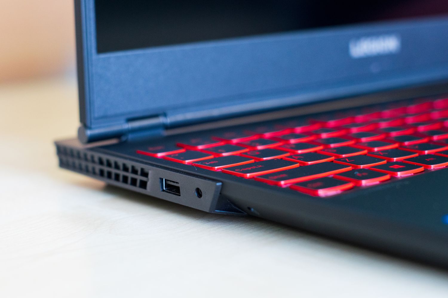 Lenovo Legion Y7000 I5 8300H